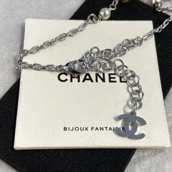 Auth Chanel NWT Pearl & Strass CC Choker with Star Accents - Picture 5 of 5